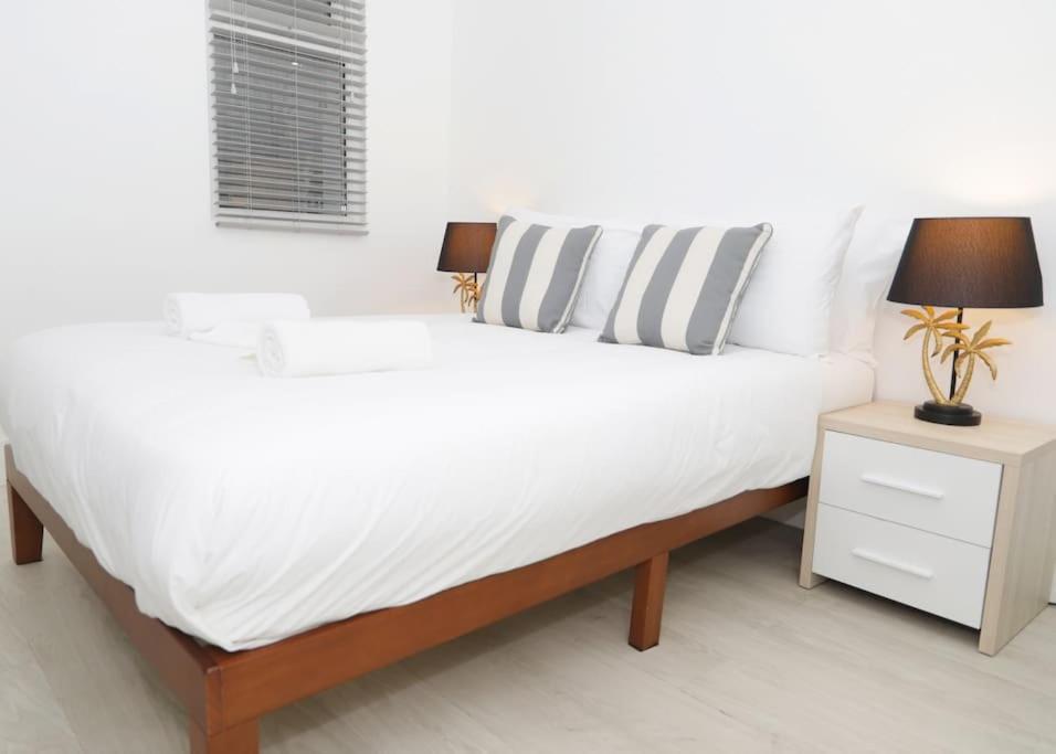 Stylish Flat With Garden, Close To Londra