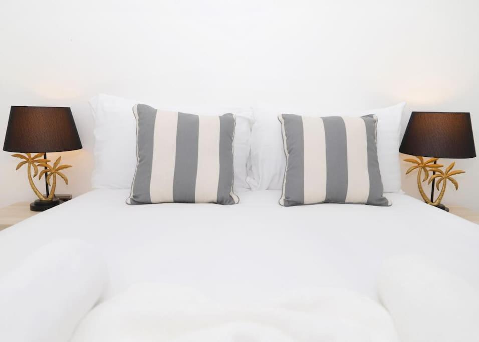 Stylish Flat With Garden, Close To Londra